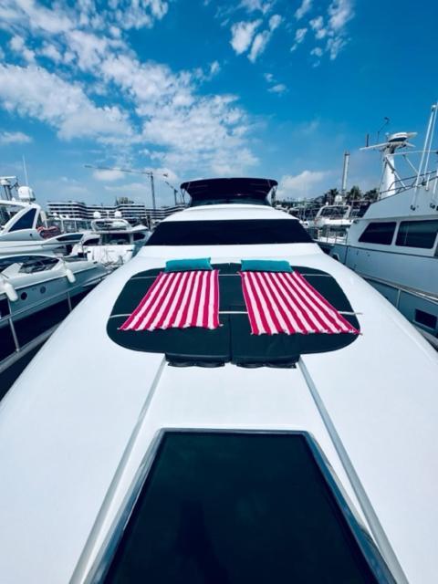 Motoryacht 21 Avec Equipage Hotell Barcelona Eksteriør bilde